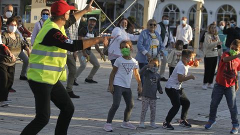 Juegos infantiles durante las Xornadas Marisqueiras do Grove.