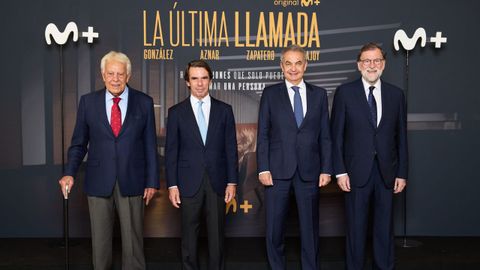 De izquierda a derecha: Felipe González, José María Aznar, José Luis Rodríguez Zapatero y Mariano Rajoy en la presentación de la serie documental original de Movistar «La última llamada»