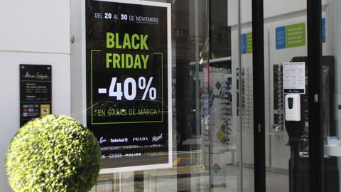 Adri�n Salgado ha rebajado un 40 % todas las gafas