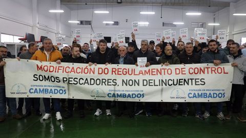 Movilizaci�n en Cambados del sector pesquero de las R�as Baixas en contra el cambio del reglamento de control de la pesca de la UE
