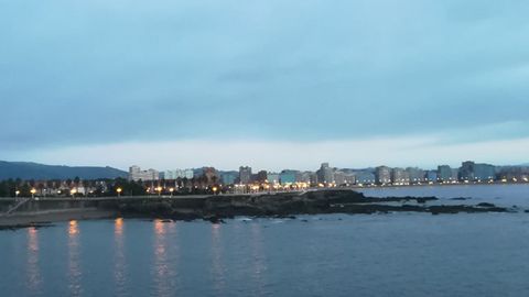 Zona de la bah�a de Gij�n donde se ha producido el rescate