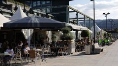 Terrazas en el centro comercial Ponte Vella