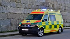 El conductor tuvo que ser trasladado al CHUO en ambulancia