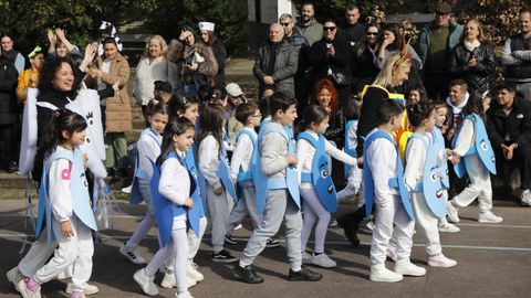 Desfile de carnaval de los alumnos del colegio Albino Nez