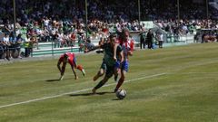 Eimil fue frenado con todos los m�todos posibles de los zagueros madrile�os