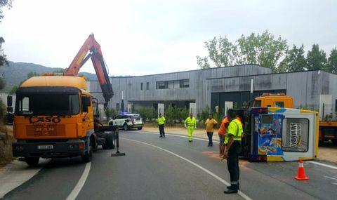 Accidente en la localidad de Reza tras perder el control de su veh�culo