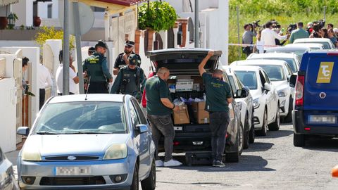 La Guardia Civil busca al hombre que conviv�a con Roc�o, asesinada en Cartaya con un martillo