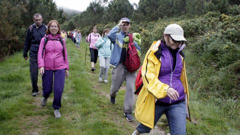 Andainas Co�ece a Costa da Morte. Ruta por Mux�a. Bajada del monte do Facho