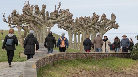 Gente en el paseo mar�timo de Foz