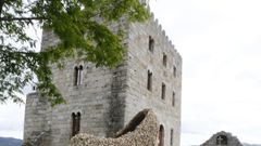Vista del Castelo de Castrodouro, emblema de Alfoz
