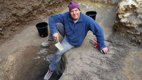 Oren Gutfeld, arquelogo de la Universidad Hebrea de Israel, en una excavacin en Jerusaln