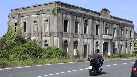 El antiguo cine Adriano, en una imagen tomada el pasado jueves