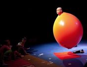Willy Monroe presenta �Globsesion� por primera vez en Santiago.