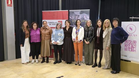Participantes en las XI Xornadas Divulgativa sobre o Papel da Muller no Sector Pesqueiro e Conserveiro, enmarcadas en el programa Sereas y celebradas en el Museo Verbum de Vigo
