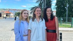 Alba Iglesias, Natalia Gonz�lez y Mar�a Fern�ndez, concejalas del PSdeG-PSOE de Ourense