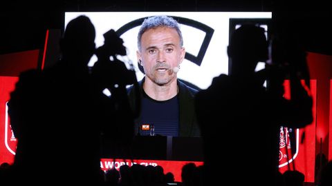 El seleccionador nacional, Luis Enrique Mart�nez, anuncia la lista definitiva de jugadores para el Mundial de Catar