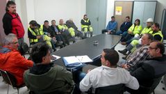 En la asamblea estuvo la veintena de trabajadores afectada por el ERTE, el comit de empresa y los sindicatos