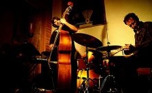 Hoy concierto de Sumrr�, a las 22 horas, en la plaza de abastos. 