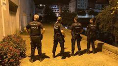 Agentes de la Polic�a Nacional en el paseo fluvial de Monforte, en una fotograf�a de archivo