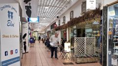 El pasillo de la Galer�a Oliva por el que ya no se puede acceder a la calle Guti�rrez Mellado. 