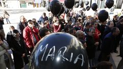 Carballo mostr� su rechazo a la violencia de g�nero con globos negros