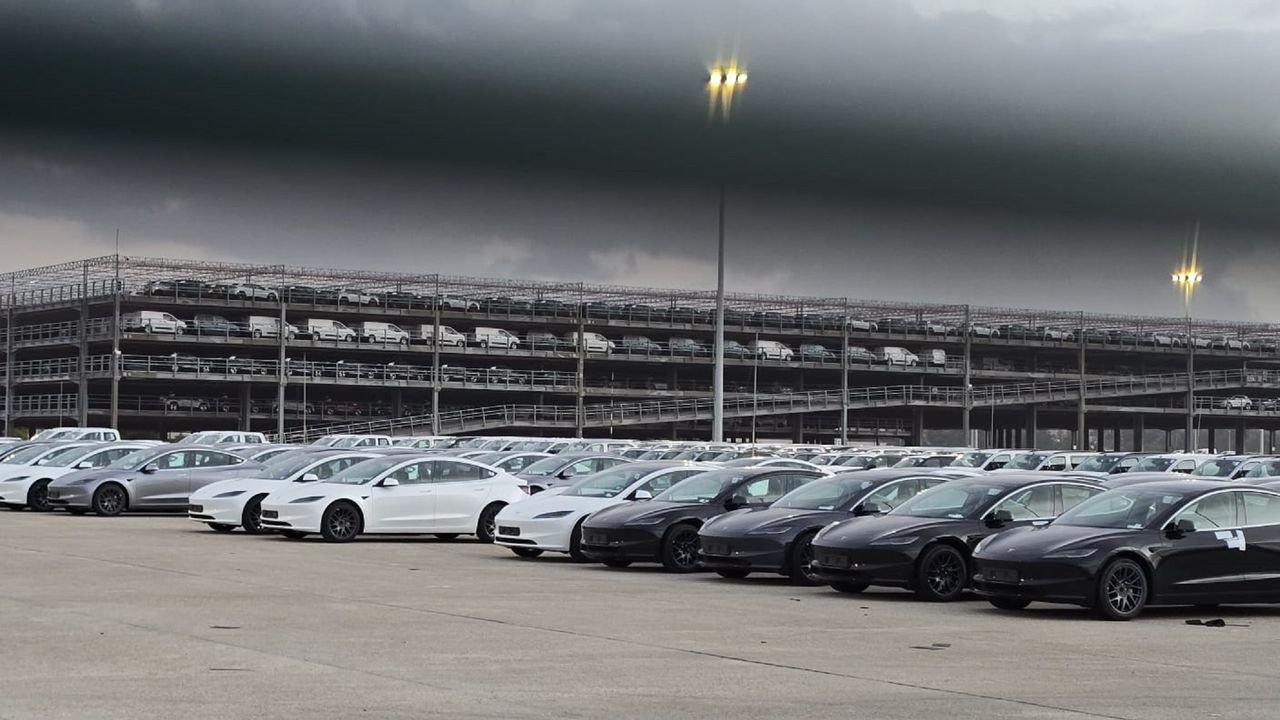 El Puerto sobre el desembarco de Tesla: «Refleja el interés por la terminal de Vigo»