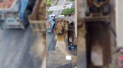 Personal de Aqualia durante la reparacin de la avera de este jueves