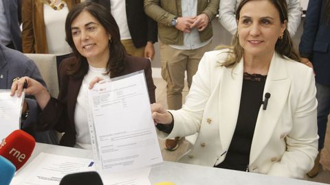 Elena Candia e Marta Reigosa o d&iacute;a da presentaci&oacute;n da moci&oacute;n de censura