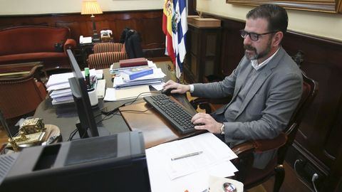 �ngel Mato, en su despacho de Alcald�a