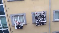 Petici�n de mano en un balc�n de Sada