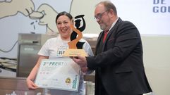 Sabrina Selva, recogiendo su galard�n en el certamen 