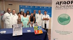 Profesionales de los servicios de Neurolog�a, Trabajo Social, Humanizaci�n y Enfermer�a apoyaron con su presencia la mesa de Afaor instalada en el CHUO por el D�a del Alzh�imer.