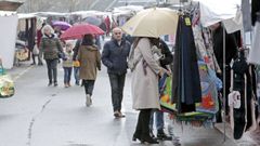 Mercadillo ambulante en el recinto ferial de Pontevedra, ubicaci�n actual que el PSOE quiere cambiar