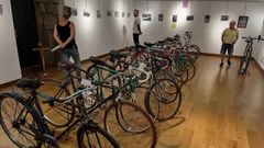 Exposici�n de bicicletas cl�sicas abierta en la Casa da Cultura eumesa hasta el d�a 28
