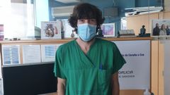 �lvaro Mena, internista del Chuac