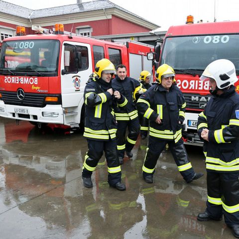 Los bomberos tendr�n pronto un nuevo cami�n escalera. 