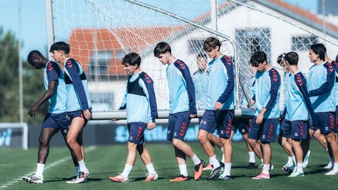 Los jugadores del Celta Fortuna, en un entrenamiento.