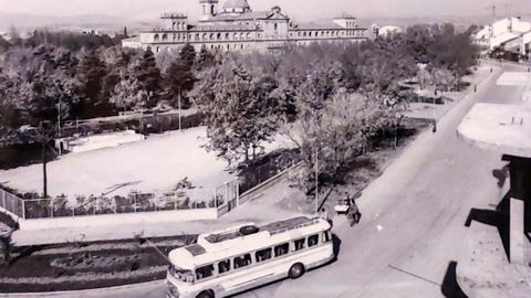 Una vista de la antigua pista de baile del jardn de la Compaa