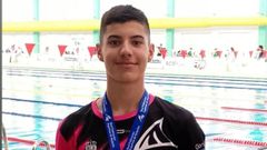 Hugo Gonz�lez se colg� dos medallas de oro en la piscina de Caranza.
