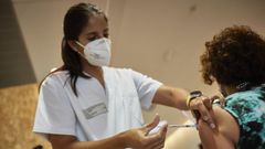 Contin�a la campa�a de vacunaci�n en Expourense
