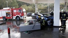 Aparatoso accidente en la gasolinera de A Rocha