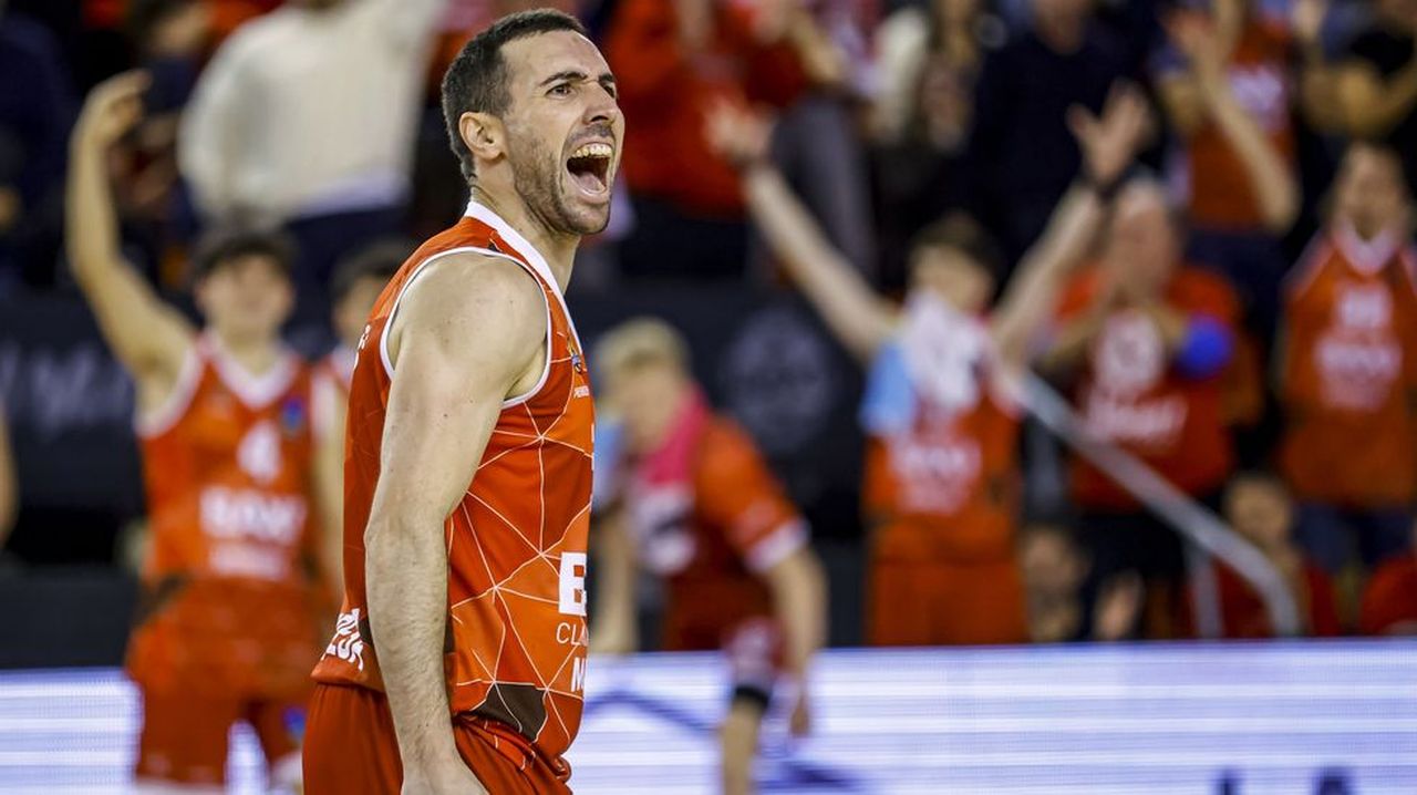 Ferran Bassas, jugador del Bàsquet Manresa: «Me quedo más con el buen ambiente y con las amistades que con los títulos»