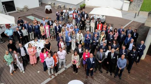 La Asociaci�n de la Empresa Familiar de Asturias (AEFAS) celebr� este mi�rcoles su asamblea anual, en la que ��igo Cabal asume la presidencia de la organizaci�n.