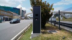 Uno de los dispositivos recientemente instalados, en la carretera de Ba�os de Arteixo.