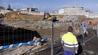 Obras de excavación de la torre polivalente, que será el primer edificio del Novo Chuac