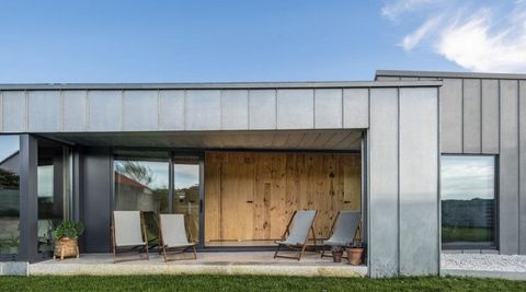 Vivienda unifamiliar en Montalvo, en Sanxenxo, diseñada por el estudio de arquitectura Rodríguez+Pintos