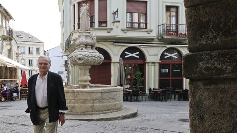 La Praza do Campo fue uno de los núcleos de su vida juvenil.
