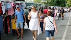 Zona de textil en el feir�n de Ferrol
