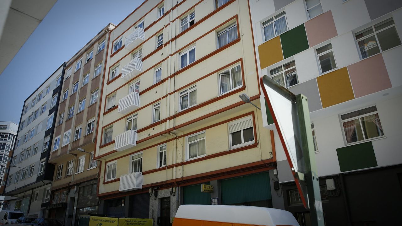 Muere una mujer al precipitarse desde un quinto piso en la calle Gerión