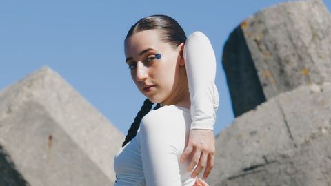 Zeltia Iglesias es dise�adora gr�fica y directora art�stica